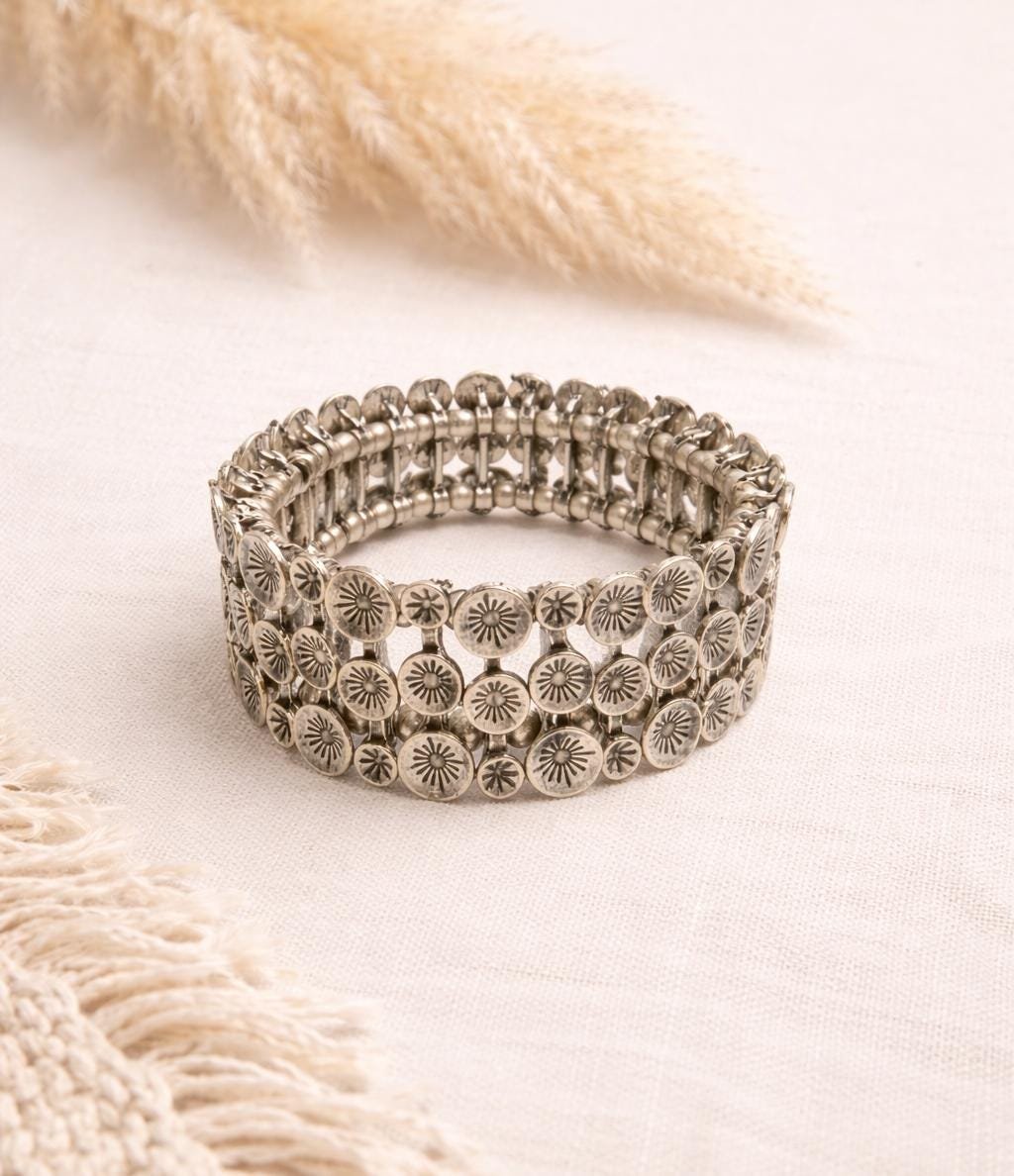 Handmade Vintage Silver Bangle: Boho Heart Charm Elastic Bracelet