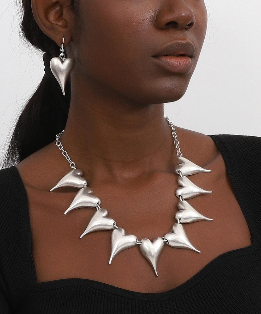 Vintage Silver Heart Pendant Necklace: Handmade Jewelry Set