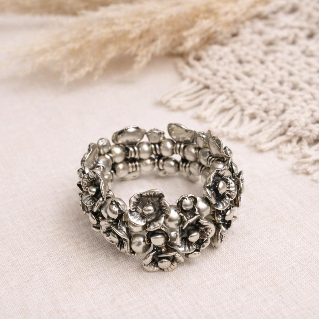 Handmade Flower Silver Bangle: Boho Heart Charm Elastic Bracelet