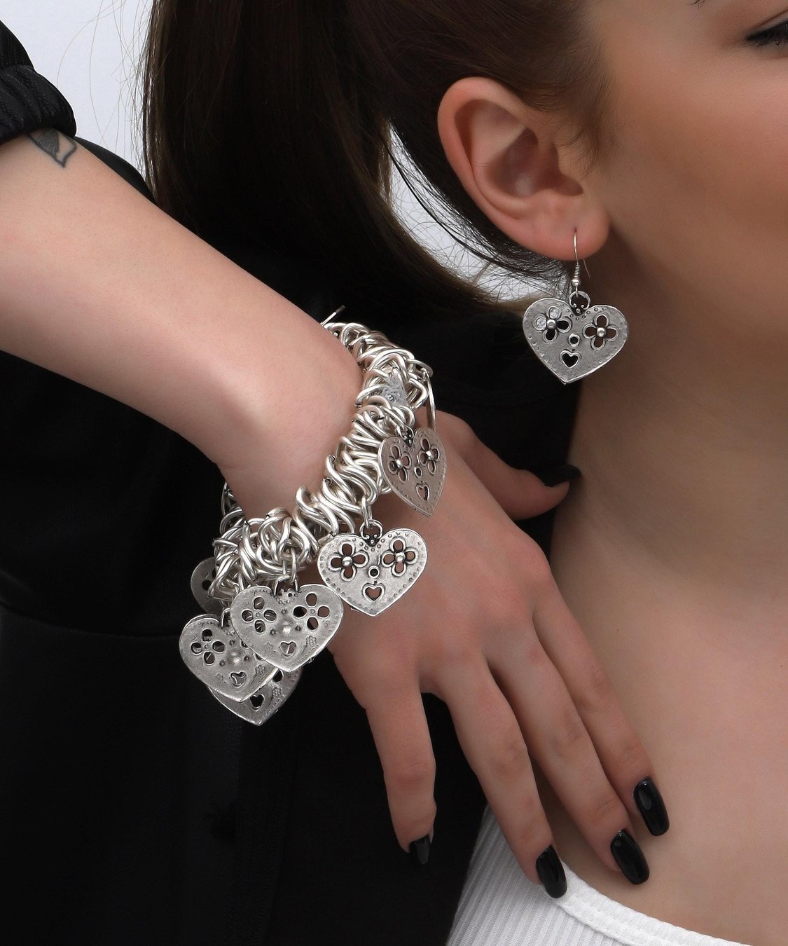 Handmade Chunky Silver Bangle: Boho Heart Charm Elastic Bracelet & Earrings