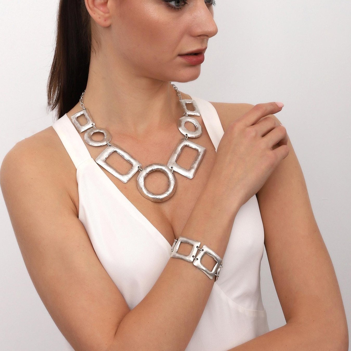 Hammered Circle Pendant Necklace & Bracelet Set: Antique Silver Bohemian Jewelry