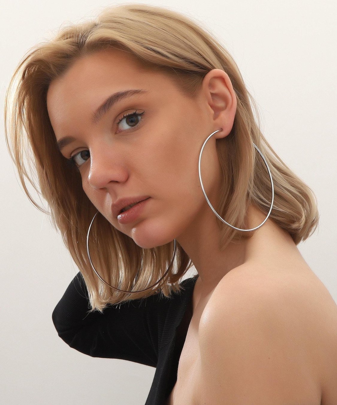 Big Hoop Earrings: Elegant Circle Stud Earrings