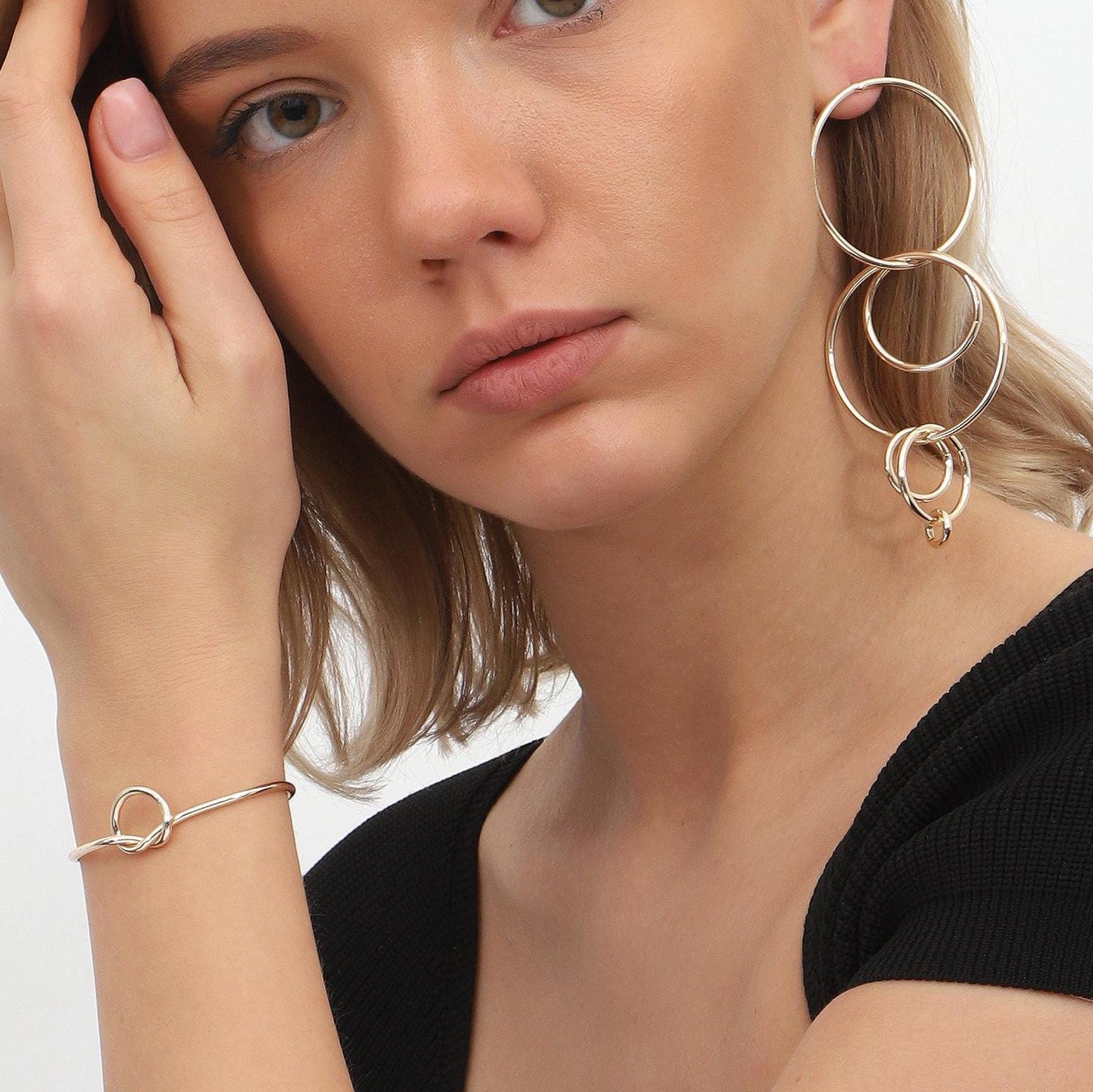 Circle Knot Bracelet and Earrings Set: Minimalist Friendship Jewelry