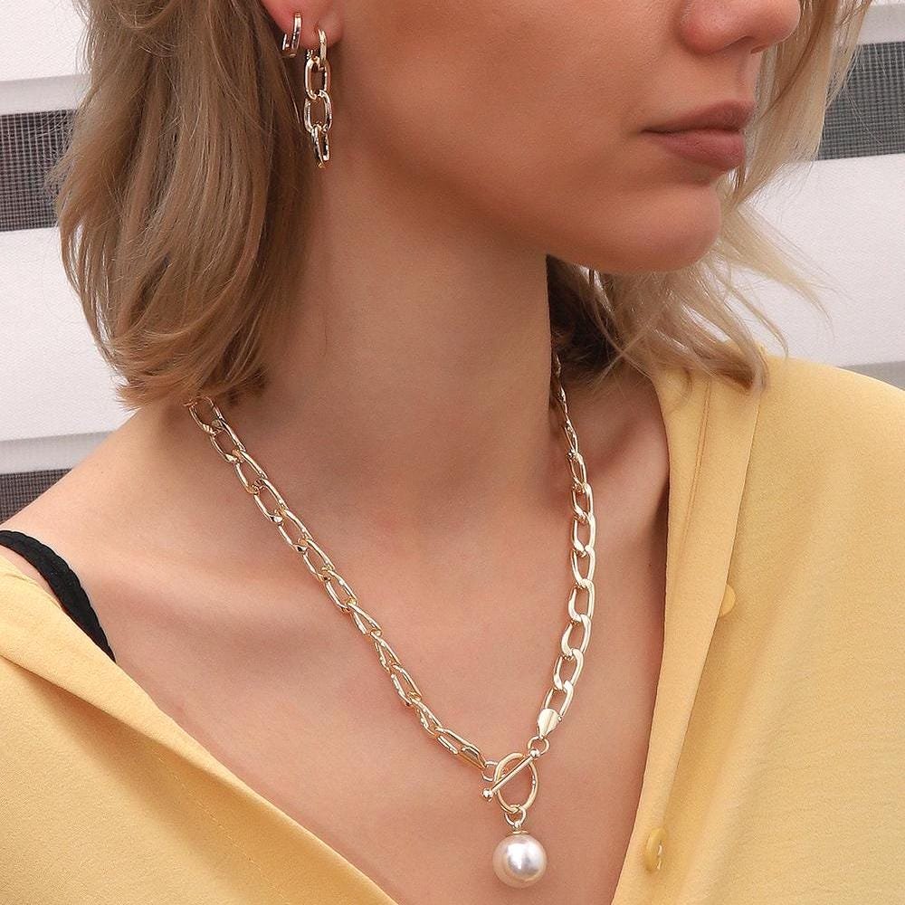 Gold Chain Necklace & Earrings Set: Pearl Pendant, Elegant Wedding Jewelry